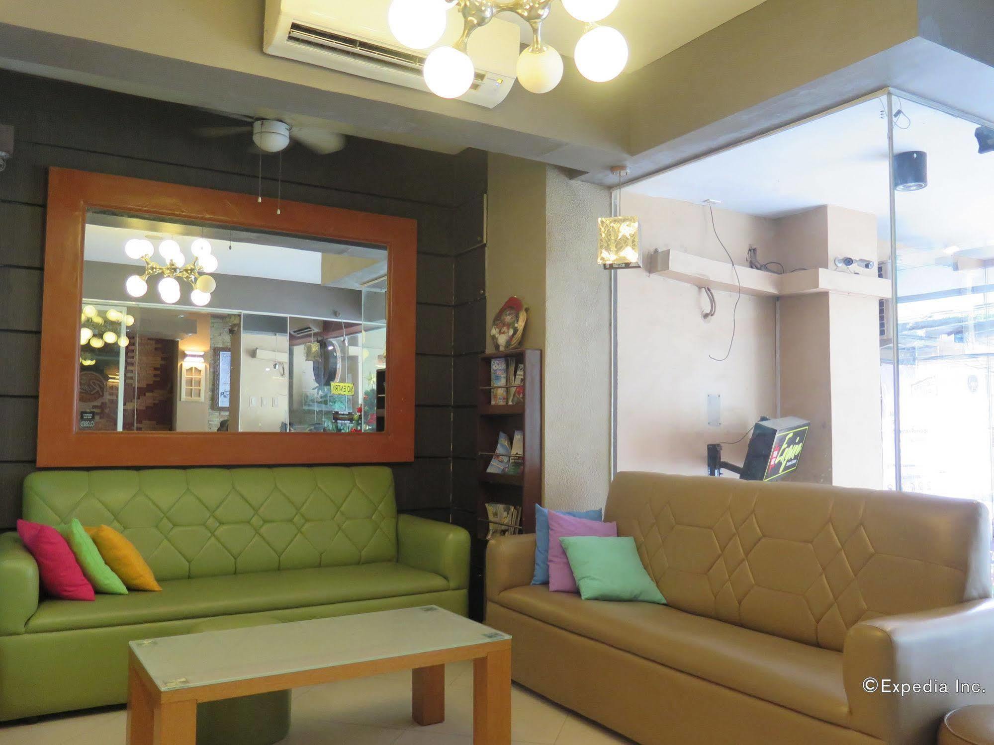 La Gloria Residence Inn Cebu Esterno foto