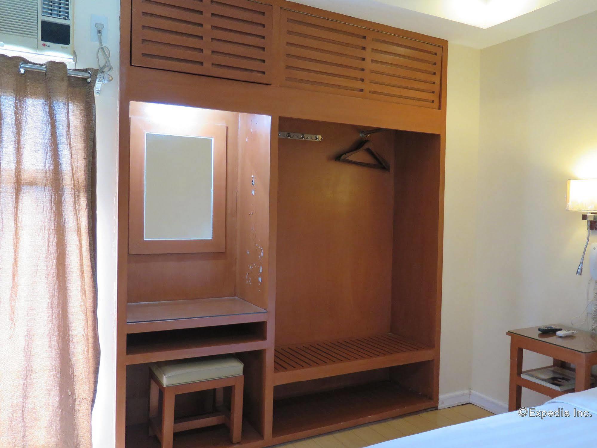 La Gloria Residence Inn Cebu Esterno foto